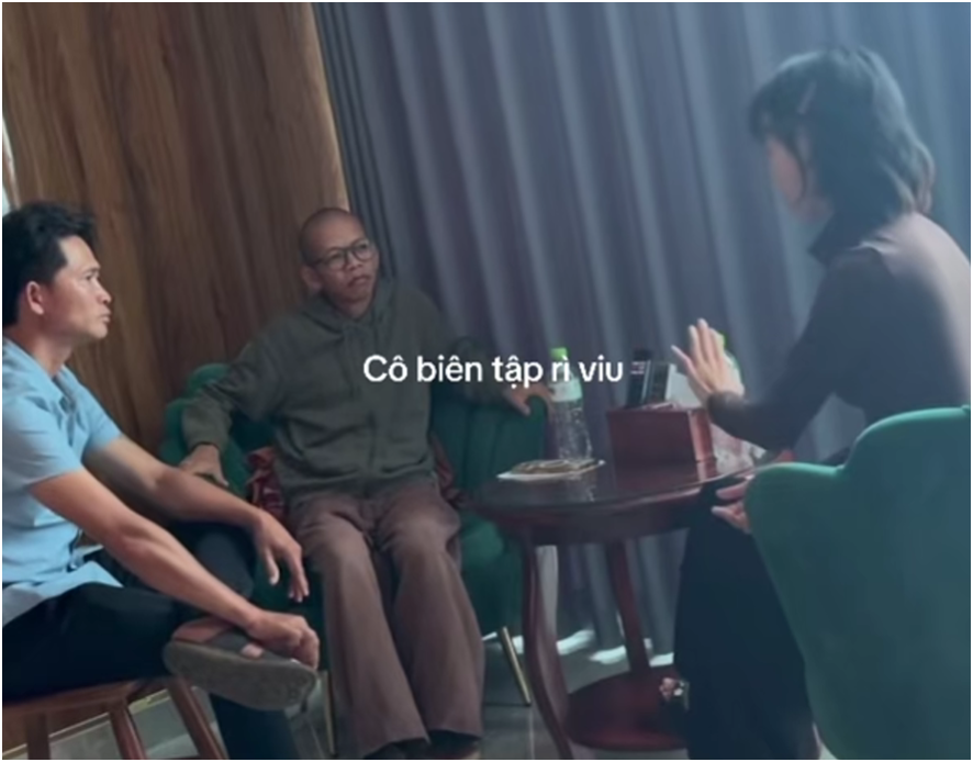 Cô gái Tym đã thức tỉnh, nói điều bất ngờ về ông Thích Nhuận Đạt: “Lúc mà em ấy với ổng, em mắc ói luôn nhưng mà ráng kìm”