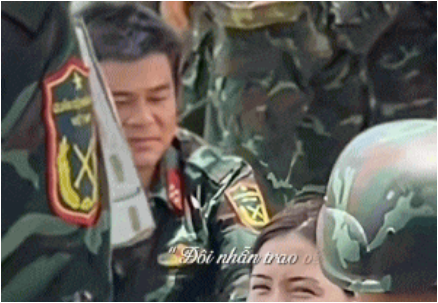 Rõ khoảnh khắc Văn Cương khoái Hòa Minzy, bị CĐM phát hiện: Chối làm sao được