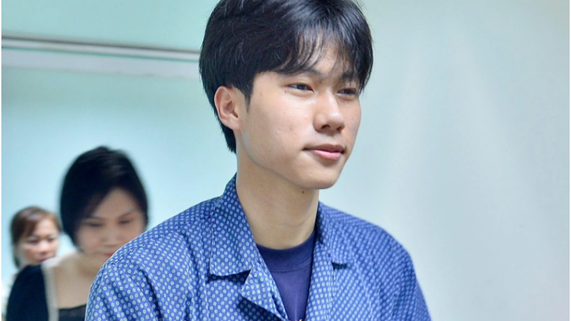 Nam sinh xô:ng vào đám ch:áy c:ứu 5 người tuyên bố: ‘Đừng gọi tôi là anh hùng nữa, xin đấy’