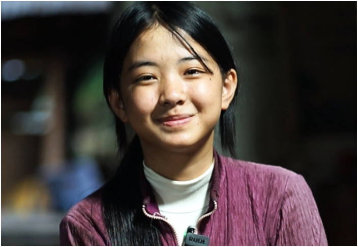 Bé gái 16 tuổi nuôi 3 em lần đầu nói về người đàn ông mẹ đưa về nhà sau khi bố mất: Không ngờ luôn mà