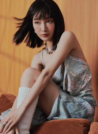 Bị chỉ trích dữ dội, nữ ca sĩ Juky San đã  lên tiếng xin lỗi vụ chụp ảnh ở Giếng Tiên: Sự thật phía sau hành động “ngâm mình” khiến CDM càng thêm phẫn nộ!