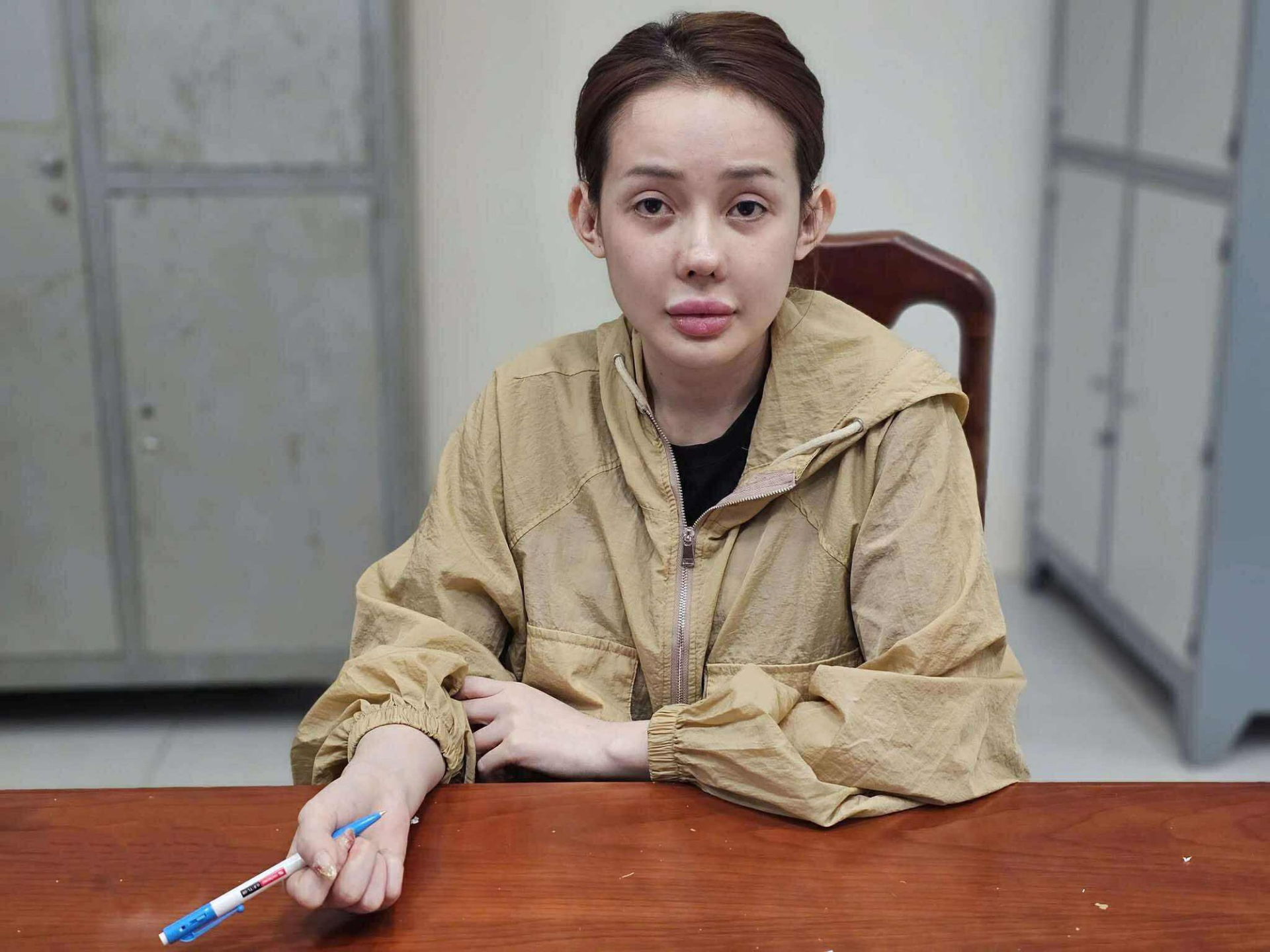 Bàng hoàng trước tình trạng của Ngân 98 sau 5 tháng trong trại giam: Gia đình nói ra điều không ai ngờ