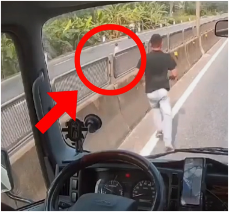 CSGT nói gì về hành động dừng xe giữa quốc l:ộ cứu bé gái của nam tài xế?