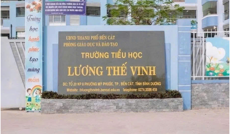 Thôi xong, tạm đình chỉ giáo viên tiểu học phạt học sinh tự ch:ích ki:m tiê:m vào tay: Đáng đời lắm