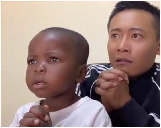 Lôi Con sắp qua Việt Nam thăm Quang Linh Vlogs: Hiện em vẫn chưa biết anh mình đi tò