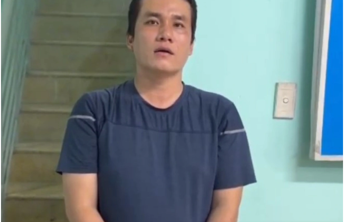 Luật sư nói rõ về vụ tài xế xe ôm công nghệ dùng gậy 3 khúc đ::á:nh người: Rõ t:ội da:nh và á:n phạ:t?