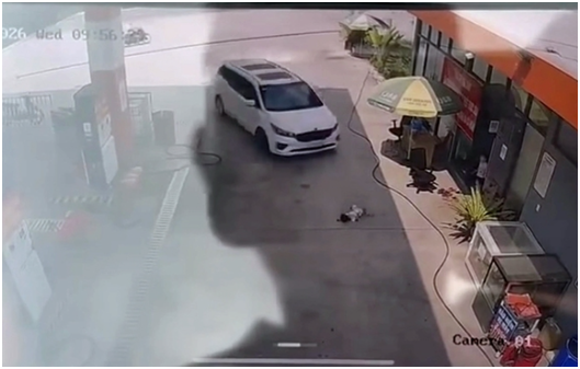 Rõ lời khai vụ bé gái 2 tuổi bị ô tô c::á:n khi nằm chơi ở cây xăng: Không thể tin nổi