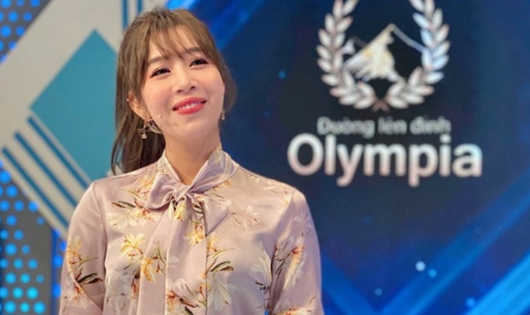 Rõ thân thế của BTV Diệp Chi: Nhiều người không ngờ tới luôn, con gái Đại tá, Anh hùng LLVTND và từng là thủ khoa đại học