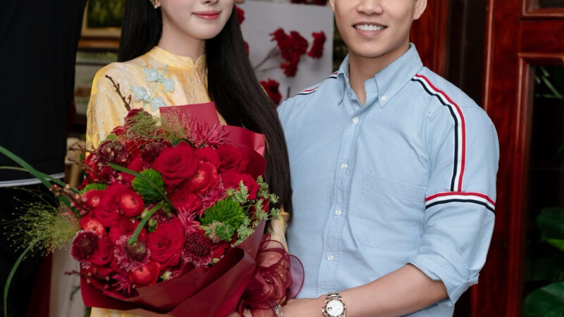 Vũ Văn Thanh mang sính lễ “khủng” đến nhà vợ dạm ngõ: Không gian hoành tráng khiến ai nhìn cũng trầm trồ!