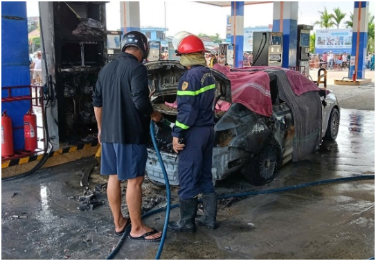 Rõ thái độ kỳ lạ của tài xế vụ ch:áy ô tô khiến 2 thiếu niên t:uvo*g ở Đà Nẵng: Không chấp nhận được
