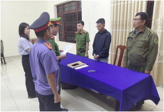 Đã rõ chân dung tài xế trong vụ cháy ô tô ở cây xăng tại Đà Nẵng: Nhìn cũng thông minh lanh lợi mà xử lý chậm quá vậy
