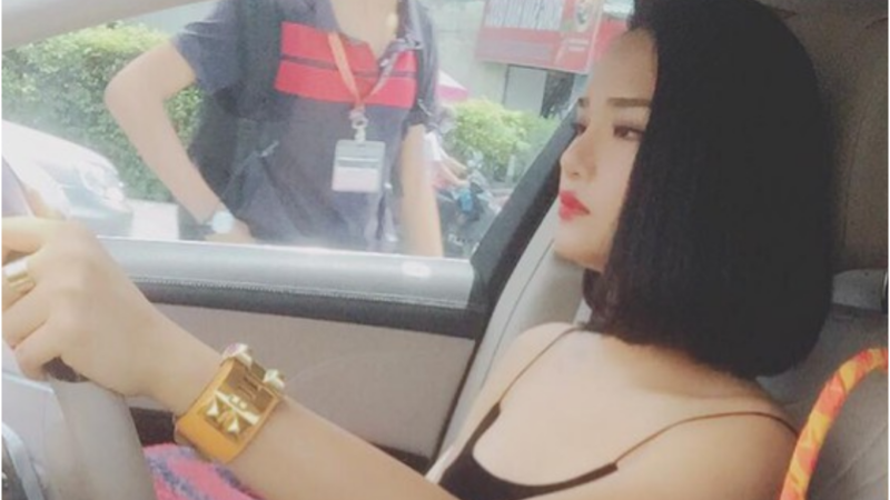 Bây giờ hối hận chưa, mẹ ruột từng khuyên ngăn Miu Lê rất nhiều: Nhưng mà nhỏ cứng đầu, không chịu nghe ai cả