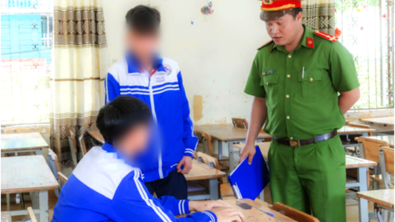Khởi t:ố 1 học sinh vụ nam sinh lớp 8 ở Lâm Đồng t:ut:u: Đã rõ tội danh của em ấy