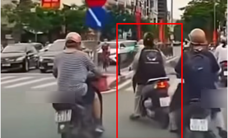 CA vào cuộc truy tìm nữ tài xế bất ngờ sang đường kiểu ‘t:ạt đầu’ ở Hà Nội: Thôi xong thật rồi
