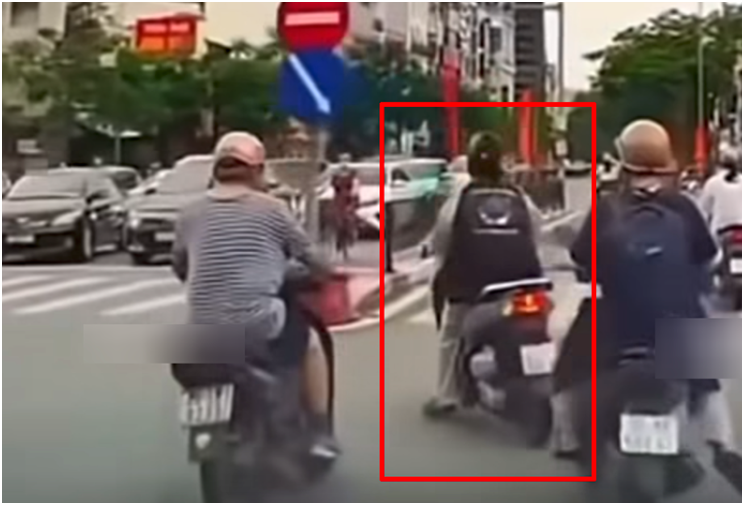 CA vào cuộc truy tìm nữ tài xế bất ngờ sang đường kiểu ‘t:ạt đầu’ ở Hà Nội: Thôi xong thật rồi