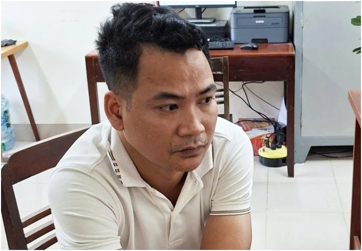 Thôi xong, CA tạm giữ tài xế xe tải gây ta:i n::ạn khiến 2 vợ chồng t::uvo*g: Mệt thật rồi