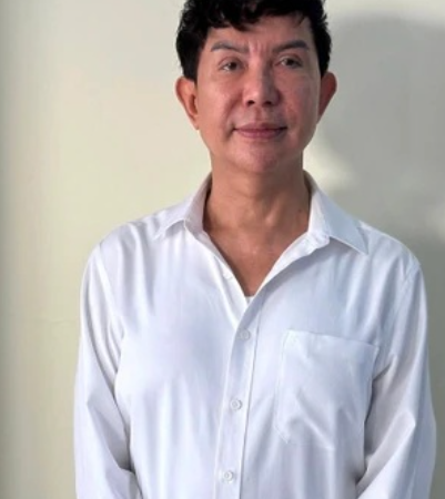 Sốc với thái độ của ca sĩ Long Nhật tại cơ quan điều tra: Xem clip ai cũng bất ngờ vì biểu cảm và cách nói chuyện của nam ca sĩ