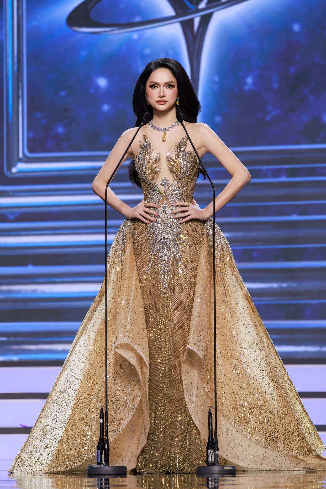 Hương Giang chính thức lên tiếng về vụ fan chi gần 100 triệu đồng để vote nhưng cho rằng bị ngó lơ: Phản hồi từ nàng hậu đang thu hút sự chú ý của dư luận