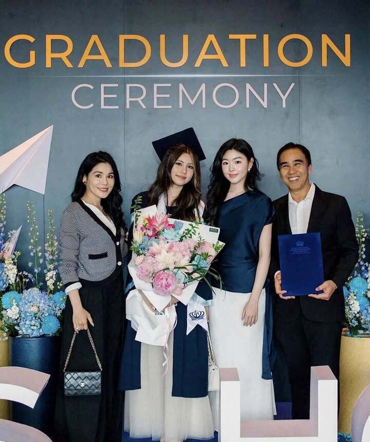 Tuổi 18 của con gái út Quyền Linh: Nhan sắc ngày càng rực rỡ, học giỏi nổi bật, visual được khen một chín một mười với chị gái
