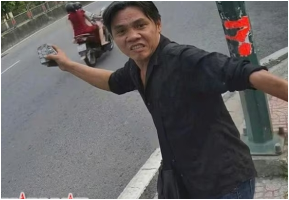 Đã rõ lý do đối tượng đ:ậ::p ph::á trụ sạc của V:in: Không ngờ luôn
