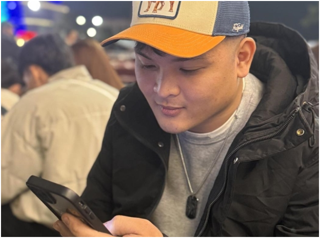 Không ngờ luôn, anh là người cứu người phụ nữ ra khỏi gã đàn ông kia và cũng chính anh là người đưa chị ấy đi vào viện c:ấp c:ứu: Anh quá tuyệt vời