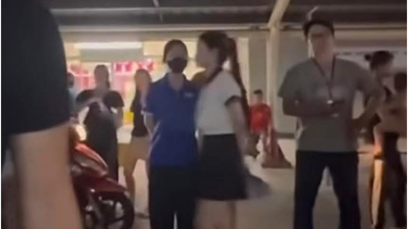 CA vào cuộc vụ người phụ nữ bị cho là ‘ă:n c::ắp đ::ồ’ ở Ae:on Mall Long Biên: Chuyến này mệt rồi