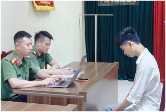 Tóp tóp cơ Khuê ơi dậy đi hứa sẽ không tái phạm nữa: “Em biết lỗi rồi, mong mọi người tha cho”